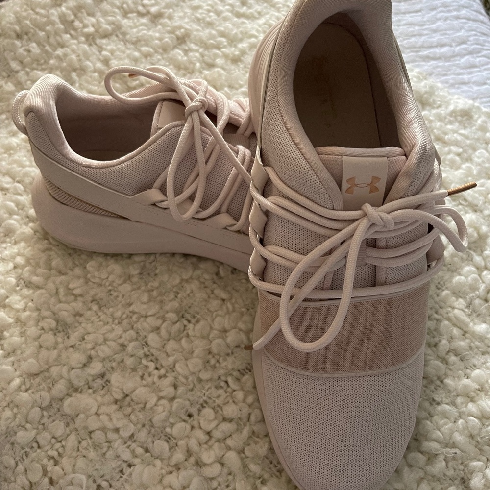 UNDER ARMOUR athletic shoes